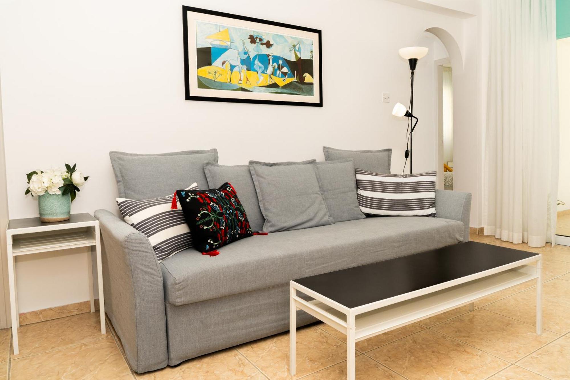 Olivia Mackenzie 2 Bedroom Flat With Pool Larnaca Zewnętrze zdjęcie