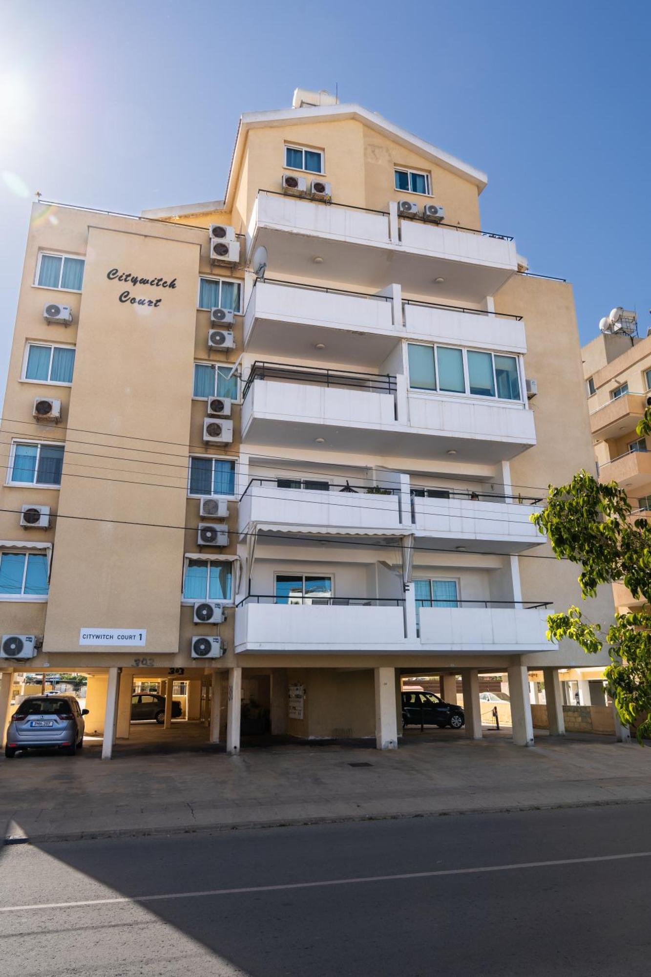 Olivia Mackenzie 2 Bedroom Flat With Pool Larnaca Zewnętrze zdjęcie